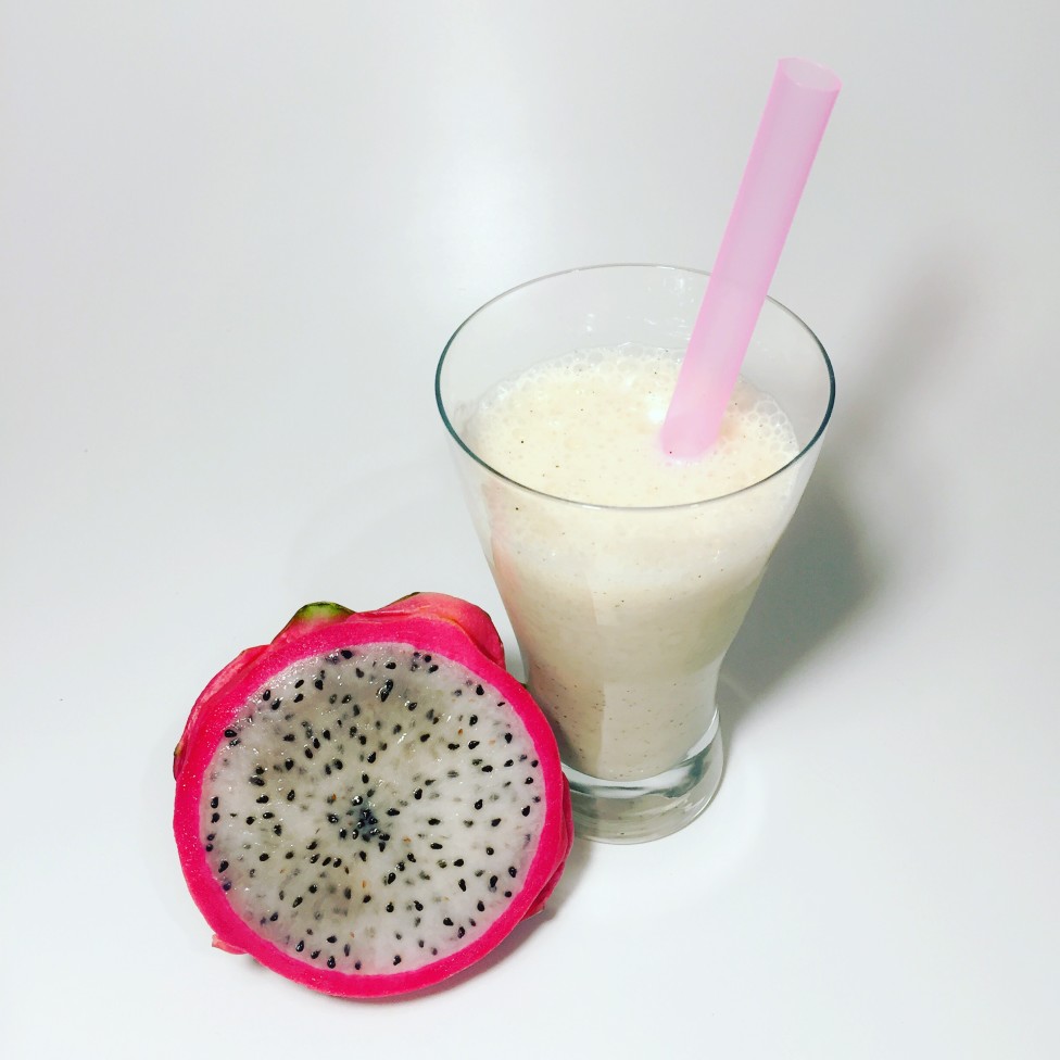 Pitahaya-Vanille-Mandel-Smoothie